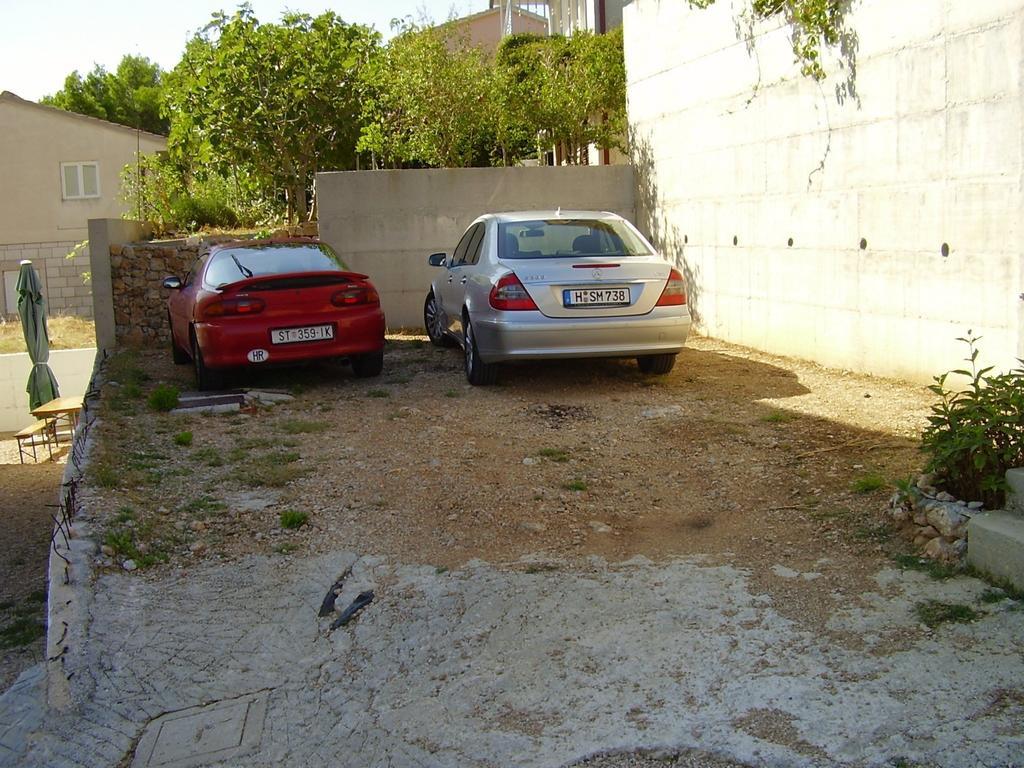 Petar Apartment Omis Exterior photo