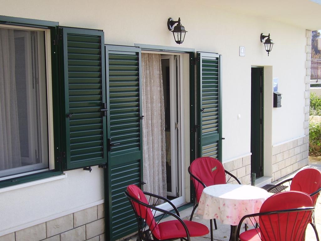 Petar Apartment Omis Room photo