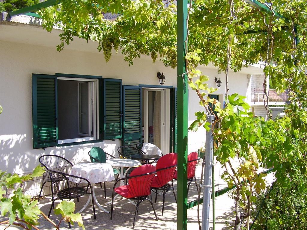 Petar Apartment Omis Exterior photo